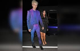 As documented on instagram, the musician described the fashion move as his special accessory. look for bad bunny, lady gaga, machine gun kelly and more to rule billboard music awards genre categories. Giezyc77yau0gm