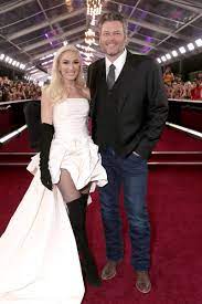 Gwen Stefani Gives Shout Outs To Son Blake Shelton As She Receives People S Choice Award Gwen Stefani Style Gwen Stefani And Blake Gwen Stefani Wedding