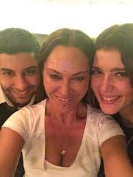 Dünden beri size bu tweetleri, sms'leri, fotoğrafları servis eden benim. Senem Kuyucuoglu Home Facebook