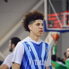 He asked who has the worst haircut out of the following throwback photos of lonzo ball, josh hart and lamelo — just brutal. Hairs Of Heaven Styles Lonzo Ball Reveals Why He Cut His Hair Nba On Espn Youtube