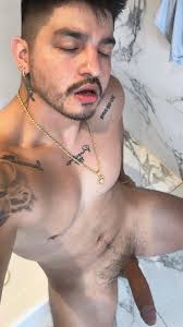 Famosos Al Desnudo - Andrés Mojica y más revelados en Twitter