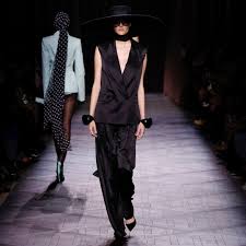 Nina Ricci: Ready-To-Wear SS25 - 10 Magazine USA