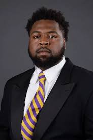 Justin Sandifer's Instagram, Twitter & Facebook