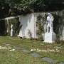 Sammy Davis Jr grave from www.findagrave.com