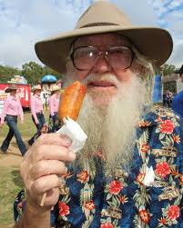 The Mount Morgan Argus, Volume 17 Issue 15 by Mount Morgan Promotion and  Development Inc.