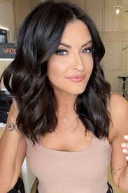 7 Haircut Trends for Women in 2025