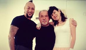 .söyler programının 18 mart yeni bölüm konuğu olan serkan kaya hakkındaki bilgiler merak konusu oldu. Hayko Cepkin In Karisi Asli Kula Kimdir Nereli Kac Yasinda Instagram