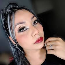 Yo te nombro reina de los cuernos 🤣