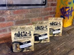 Organic Garage Flagship Store By Api Toronto Canada In 2020 Grocery Store Design Retail Design Blog Store Design