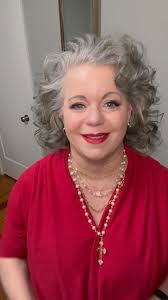 Love like you want to be loved. Treat everyone as you wish to be treated.  On this Ash Wednesday, beginning the season of Easter, instead of giving up  something, consider loving people more. I don’t ...