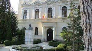 Ro bn colegiul national george cosbuc din nasaud (1).jpg. Alte DouÄƒ È™coli Din BistriÈ›a NÄƒsÄƒud In Scenariul RoÈ™u Scenariu Verde La È™coala Din Spermezeu Observatorbn
