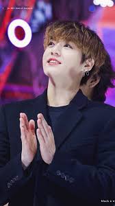 Bts member jungkook pet a chicken on the sets of daechwita. Bts Jungkook Gda 2020 Jungkookã®å£ç´™ 1080x1920 Wallpapertip