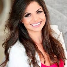 We are delighted to congratulate Deirdre Cassidy, this year's winner of the  Faculty of Dentistry at the Royal College of Surgeons in Ireland Seamus  Keating Award. Seamus is a Past President of