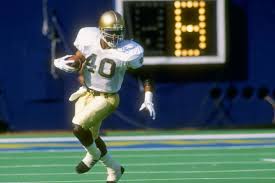 The michigan football team didn't win the big ten or earn its way into the college football playoff. College Football Throwback Thursday Notre Dame Vs Hawaii 1991 One Foot Down