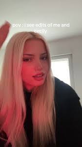 Daphne Morin's Instagram, Twitter & Facebook