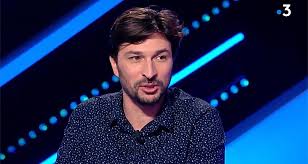 Check spelling or type a new query. Hakim Questions Pour Un Champion J Ai Accompli Ce Que Je Voulais J Ai L Impression D Etre A La Retraite Toutelatele