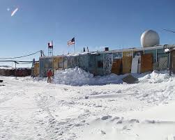The Russian Station Vostok Where The Coldest Temperature Was Ever Recorded An Incredible 89 2 C 128 6 F E Coldest Place On Earth Lake Vostok Antarctica