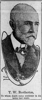 This property, located at 1900 Rodney Drive in Los Angeles, sits at the  corner of Franklin Avenue between Vermont and Hillhurst Avenues. It was  auctioned