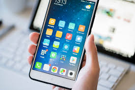 Pinch two fingers together on the home screen to access home screen settings mode, then enable lock layout. How To Lock Home Screen Layout On Android Techzillo