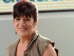 Mort de Biyouna : la comédienne et chanteuse algérienne est décédée à l'âge  de 73 ans, la cause de sa disparition révélée - Voici.fr