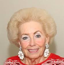 Elizabeth Haddock's Instagram, Twitter & Facebook