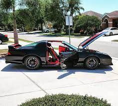 Madmanmo On Instagram Gonna Have To Go For A Ride Before Lockdown Starts Nightmarezl1 Will Be My Savior 3 Chevy Camaro Old Classic Cars Camaro Iroc