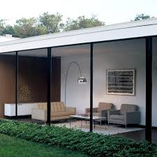 Florence knoll humbly referred to her furniture designs as meat and potatoes — filler between the standout pieces of bertoia, mies, and saarinen. Knoll International Florence Knoll 2 Sitzer Sofa Ambientedirect