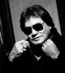 Rotorua-born singer Eddie Low dies after cancer battle