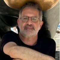 1200+ "Darryl &" profiles