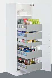 Der Vorratsschrank Mit Innenschuben Und Auszugen Gibt Raum Und Ist Bestens Zu Bestucken Hauswirtschaftsraum Schrank Mit Schubladen Vorratsschrank