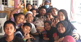 Kesian sangat biler dengar her story. Program Mendekati Anak Yatim Di Rumah Kasih Harmoni Paya Jaras