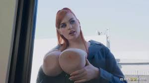 Sugar Baby Calls The Shots | PornWex