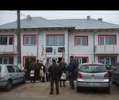B) soluţionează conflictele de competenţă apărute între judecătoriile din circumscripţia lor Ètiri Publicate Cu Eticheta Curtea De Apel Pitesti