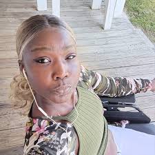 Sherri Benjamin's Instagram, Twitter & Facebook