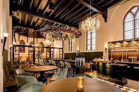 Op de kaart staat voor ieder wat wils, inclusief een selectie van gerechten van eigen bodem, onder de noemer 'dutch cuisine'. Restaurant De Basiliek Appingedam Natuurlijk Noorden