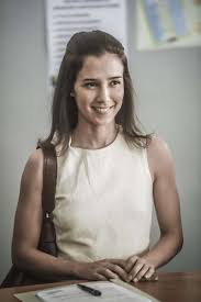 Iná (nicette bruno) insiste para que ela desista de ir para longe, mas manu fica irredutível. Aos 36 Anos Marjorie Estiano Se Consagra Como Uma Das Melhores Atrizes De Sua Geracao Diversao O Dia