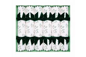 4.4 out of 5 stars 14. Luxury Christmas Crackers 2020 7 Of The Best Tatler