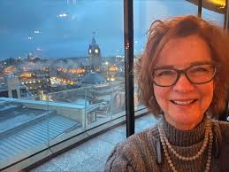 Historic landmark juxtaposed with a modern icon.