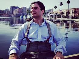 Fiction, fiction, mystery & detective, general, history, italy, fiction. Il Commissario Ricciardi Presto Le Riprese A Napoli Casting Al Jemaka Piper Spettacolo Italiano Blog Di Alberto Fuschi
