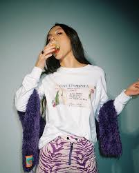 Check spelling or type a new query. List Cool And Casual Poses According To Olivia Rodrigo