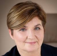 Lantos gabriella egészségügyi szakértő az inforádióban azt mondta, nagyon gyakori, hogy az egész műtőt bérbe adják a személyzettel, benne a teljes eszközparkkal. 5 Gabriella Lantos Profiles Linkedin