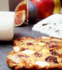 Au Moment D Ecrire Cette Recette J Avoue Ne Pas Tres Bien Savoir Quel Nom Lui Donner Ni Dans Quelle Categorie La P Patisserie Francaise Fruits Secs Gourmands