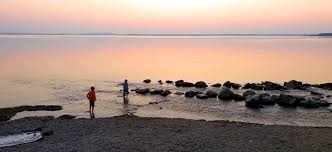Maybe you would like to learn more about one of these? Urlaubsfeeling In Chieming Am Chiemsee Uferpromenade Spielplatz Und Bienenlehrpfad Ich Spring Im Dreieck