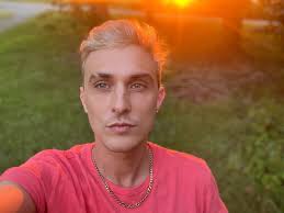 Be kind to yourself today 😌❤️