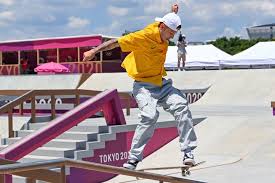 She meets goofy when max takes him to sign up for a college library card before ditching him, unknowingly allowing his father to get to know her better and spark a romance between the two that leads to sylvia becoming his new girlfriend. The Skateboarders Have The Coolest Outfits At The Olympics