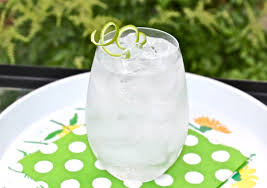 Make The Best Gin Tonic Of Your Life Advice From A Bartender In Oporto Recipe Best Gin And Tonic Best Gin Gin And Tonic