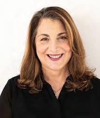 Barbara Stoops's Instagram, Twitter & Facebook