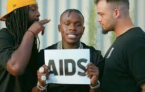 Dababy has apologised after making homophobic comments at a music festival, admitting his words were 'insensitive' but that he had 'no intentions on offending anybody'. Pq4qbtdy3j3ebm
