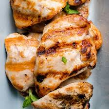 Cosce di pollo alla griglia. Petto Di Pollo Alla Griglia Video Video Come Arrostire Il Petto Di Pollo