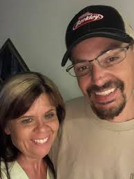 🎁 Searching for the ultimate gift for the outdoorsman in your life? Meet  the O'Fishal Pro Umbrella—the first boat umbrella designed for fishermen.  Compact, easy to set up, and made to last,